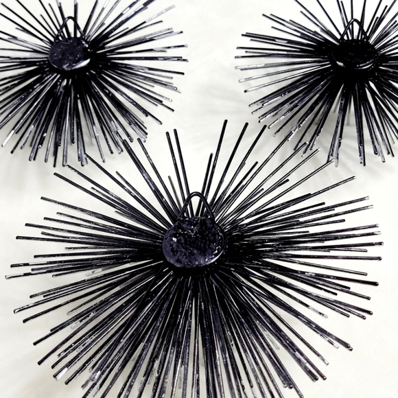 MCM Retro Antiqued Silver Starburst Metal Wall Sculpture Art (set of 3) - Picture 6 of 7